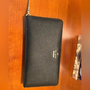 Kate Spade Black and Gold Zip Wallet